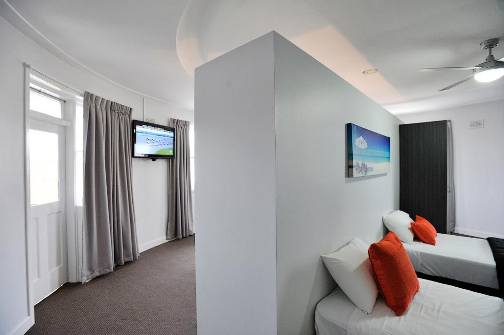 The Lakes Hotel Entrance Ruang foto