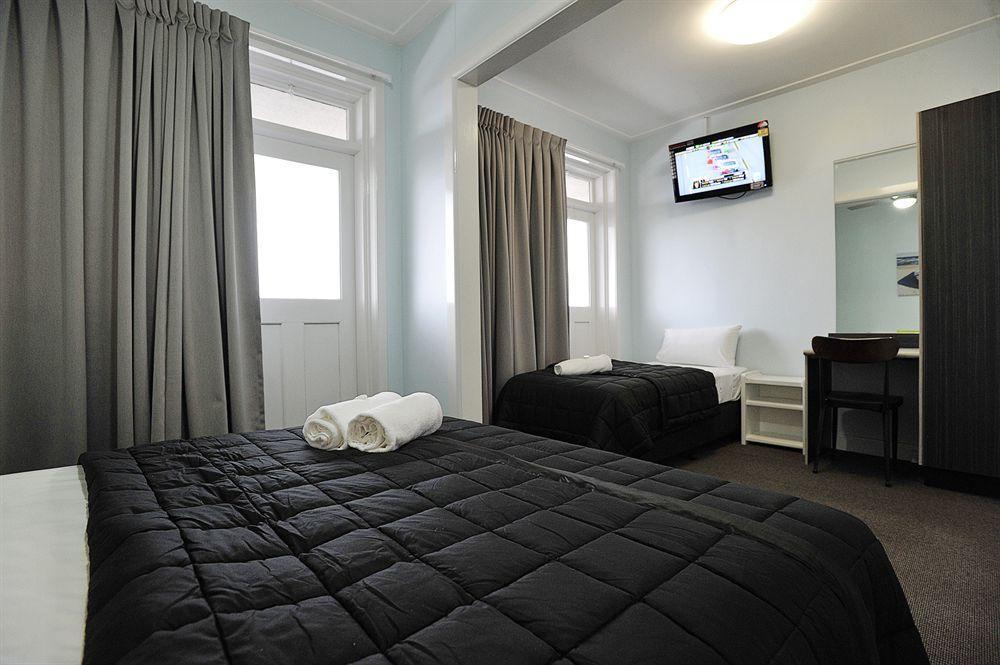The Lakes Hotel Entrance Bagian luar foto