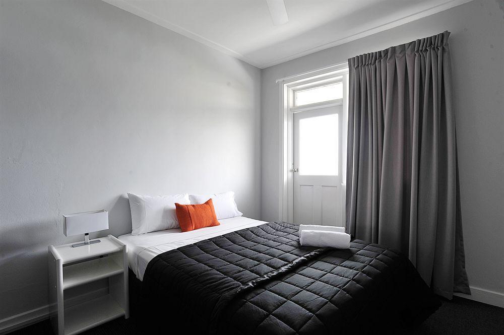 The Lakes Hotel Entrance Bagian luar foto