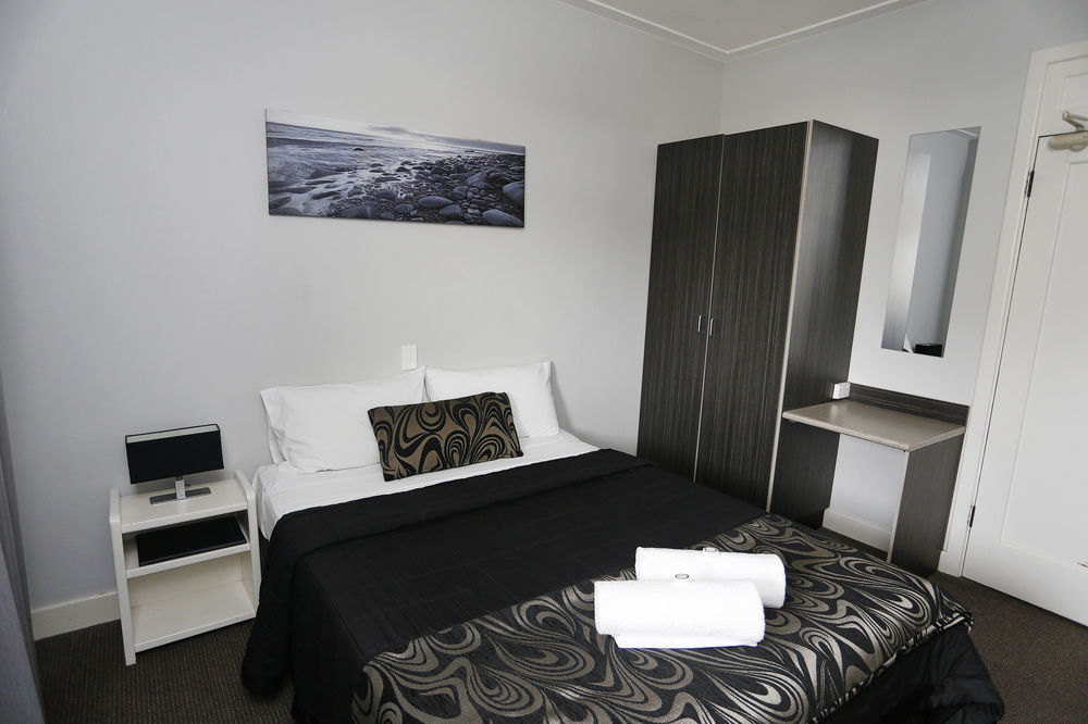 The Lakes Hotel Entrance Bagian luar foto