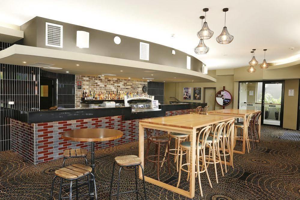 The Lakes Hotel Entrance Bagian luar foto